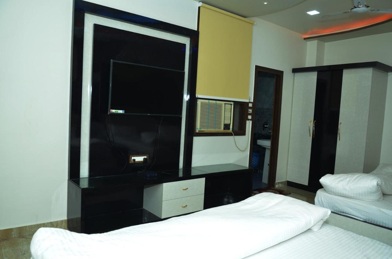 Hotel Paradise Inn Auraiya Extérieur photo