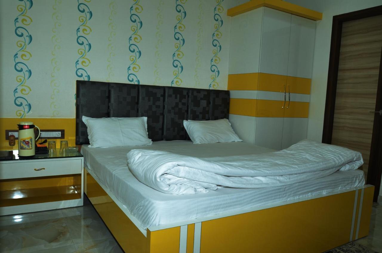 Hotel Paradise Inn Auraiya Extérieur photo